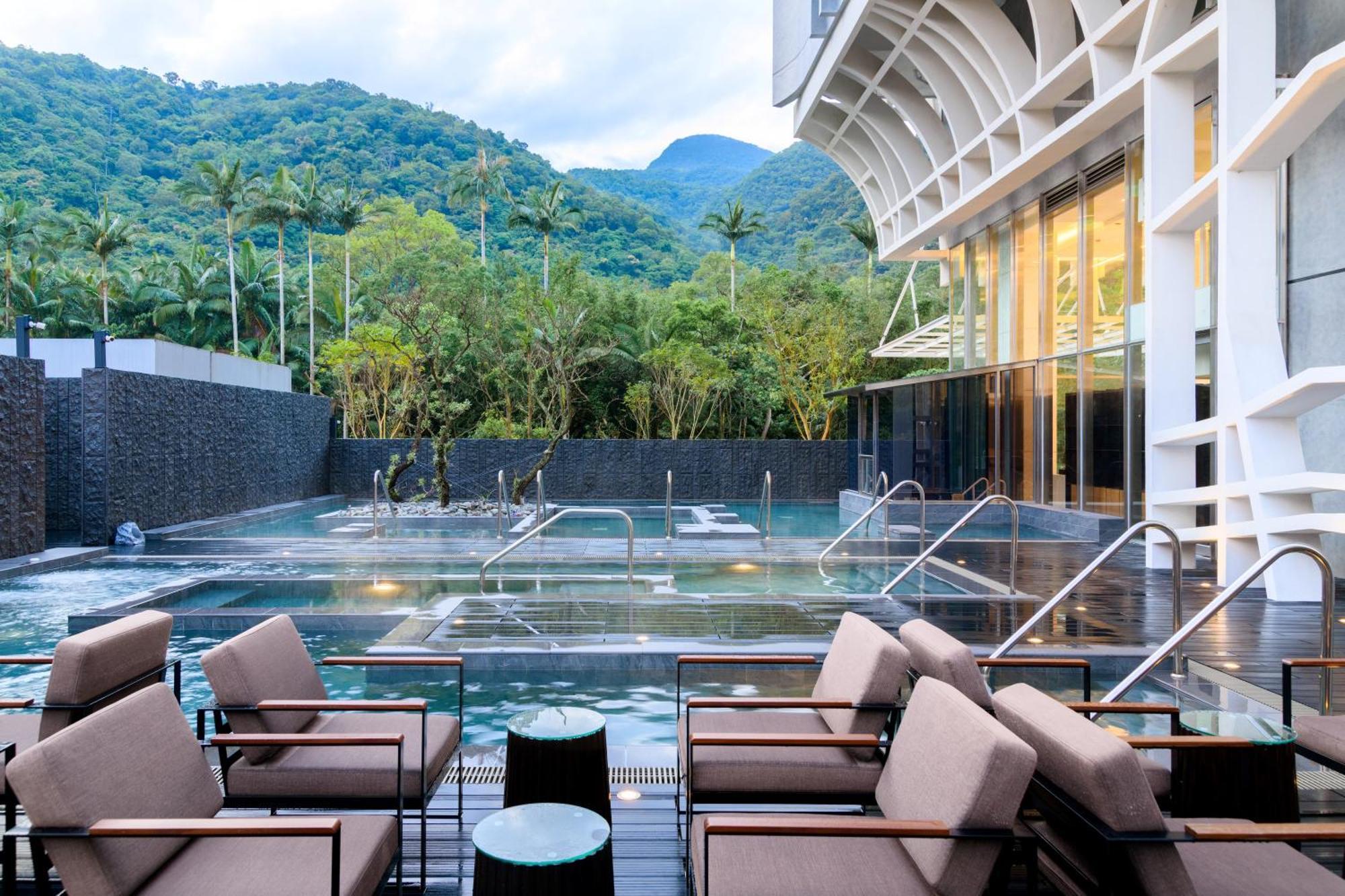 Orient Luxury Hotel-Jiaoxi Exterior photo